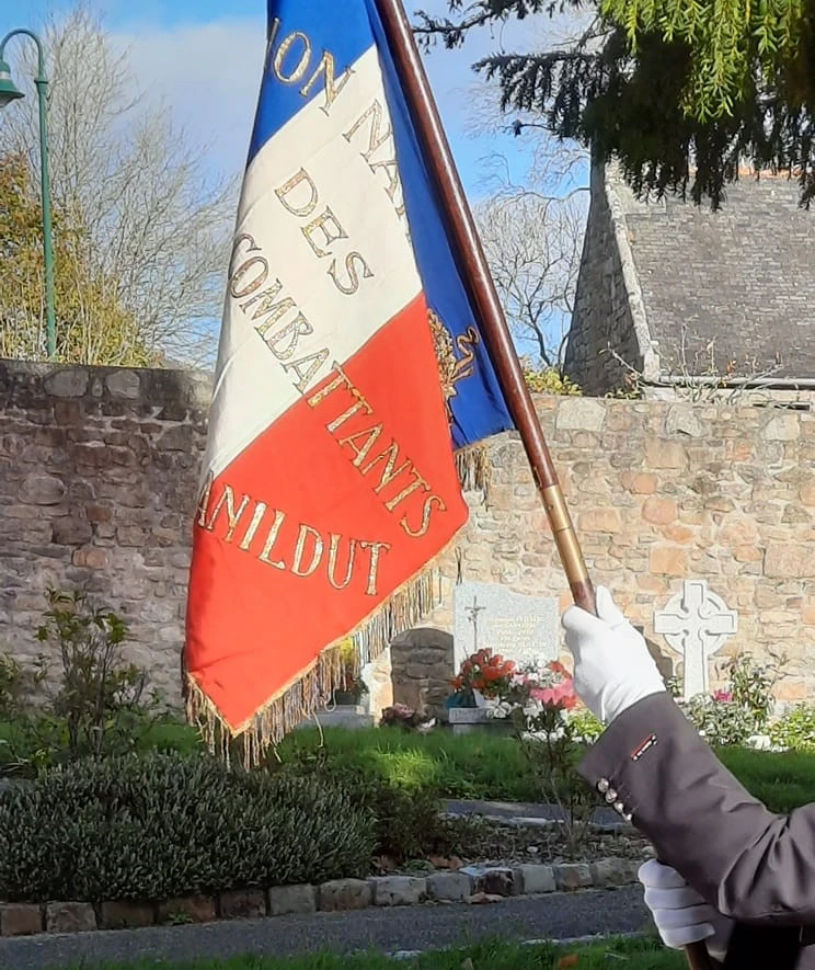 UNC Lanildut drapeau